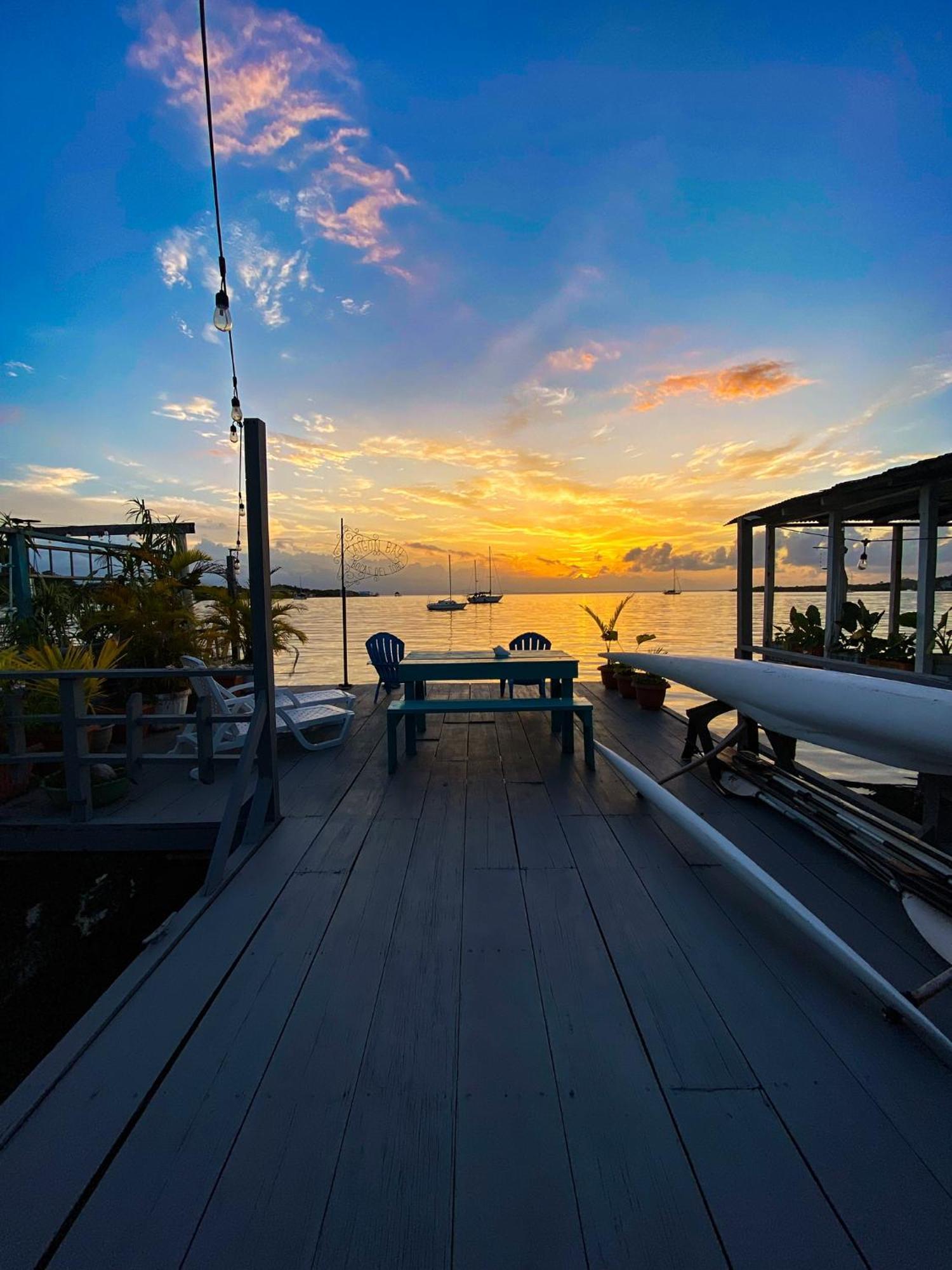 Saigon Bay Bed & Breakfast Bocas del Toro Exteriér fotografie