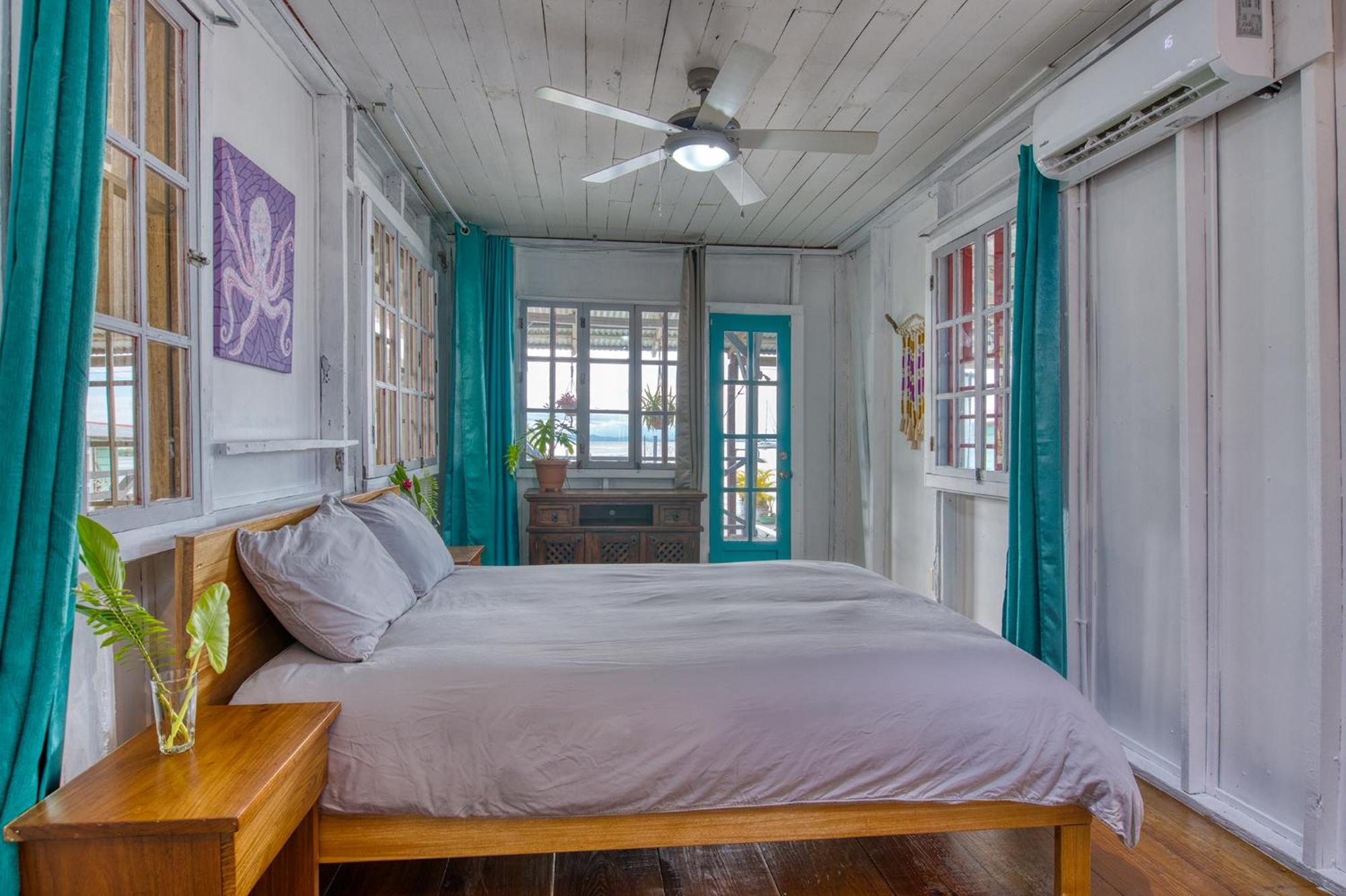 Saigon Bay Bed & Breakfast Bocas del Toro Exteriér fotografie